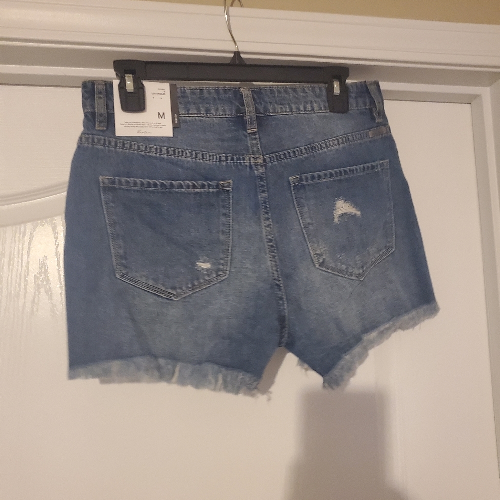 Shorts - Picture 2 of 2